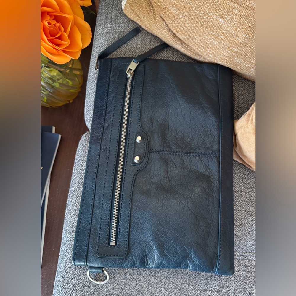 Balenciaga Teal Blue Leather Classic Clip Clutch - Picture 6 of 17